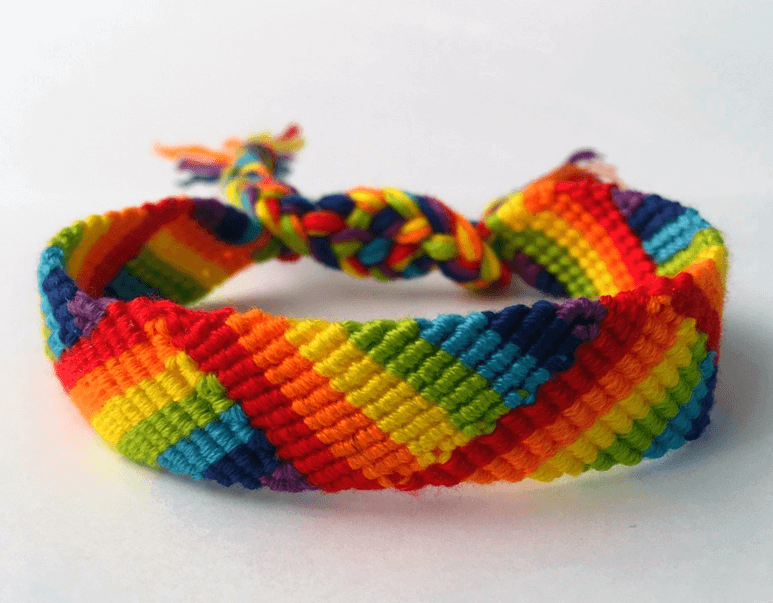 Diagonal knotted rainbow bracelet