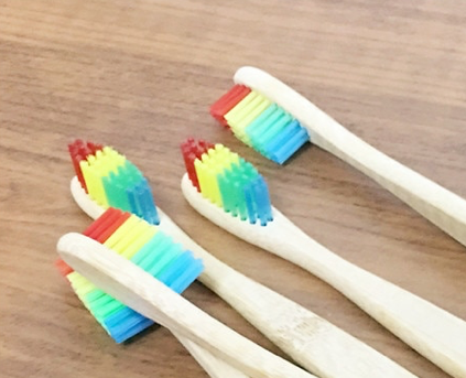 Ecological Bamboo Toothbrush With Rainbow Bristles