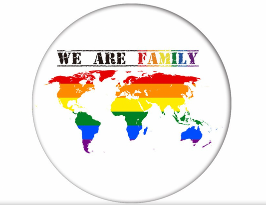 Button weiss "WE ARE FAMILY"